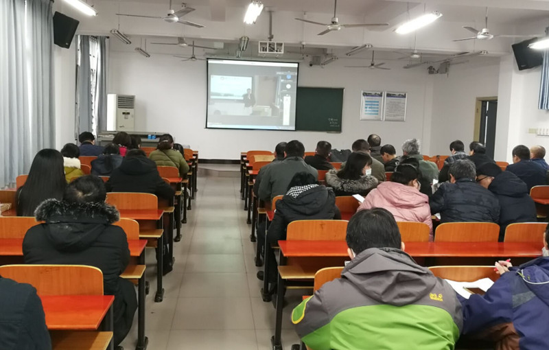 Beat365中文官方网站开展课程思政专题培训(图3)